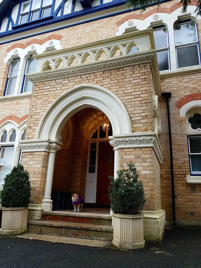 Westwell Hall イフラクーム エクステリア 写真